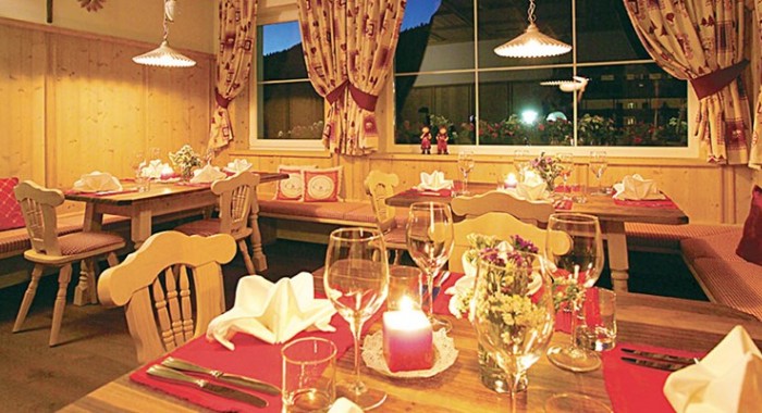 Hotel Continental, Selva & S.Cristina ski chalet, image 3